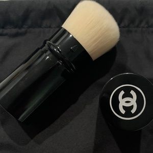 CHANEL Retractable Kabuki Brush NWOT